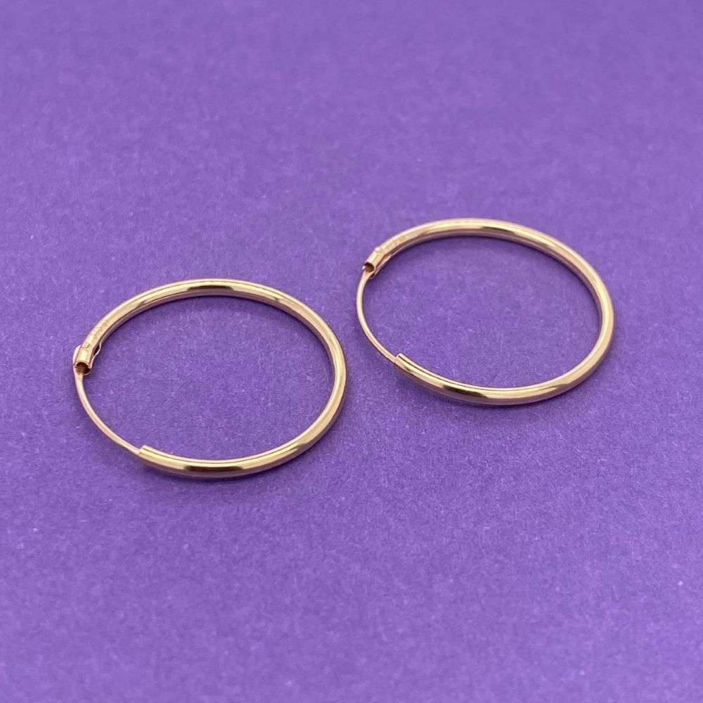 Jewellerybox 9ct Yellow Gold 1mm Tube Hoop Earrings - Choose Size 8mm To 20mm