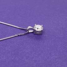 18ct White Gold 0.71ct Lab Diamond Pendant And Chain