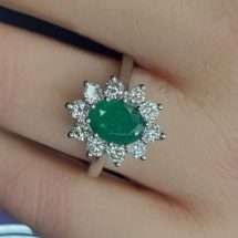 9ct Gold 1.30ct Emerald 0.75cts Diamonds Cluster Ring