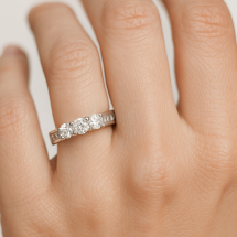 9ct Gold 1.00cts 3 Stone Trilogy Diamond Ring