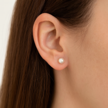 9ct Yellow Gold 6mm Round Cultured Pearl Stud Earring