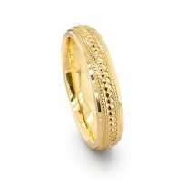 18ct Yellow Gold 4mm Diamond Cut Sparkle Wedding Ring