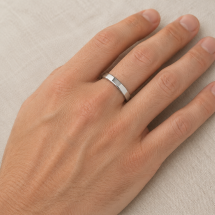 18ct White Gold 4mm Light Soft Court Wedding Ring