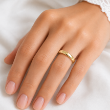 18ct Yellow Gold 3mm Medium Court Style Wedding Ring