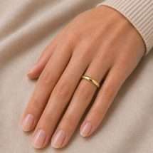 18ct Yellow 3mm Medium Traditional Court Wedding Ring