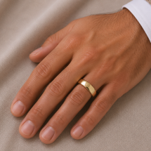 18ct Yellow Gold 5mm Light Soft Court Wedding Ring