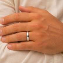 9ct White 4mm Traditional Court Style Wedding Ring