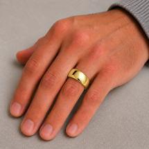 9ct Yellow Gold 7mm Soft Court Wedding Ring