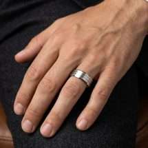 Palladium Men’s 6mm Flat Court Matt Lined Wedding Ring