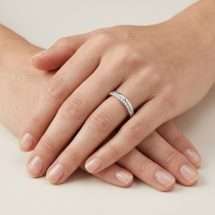 18ct White Gold 25pts Diamonds Pave Off Set Wedding Ring
