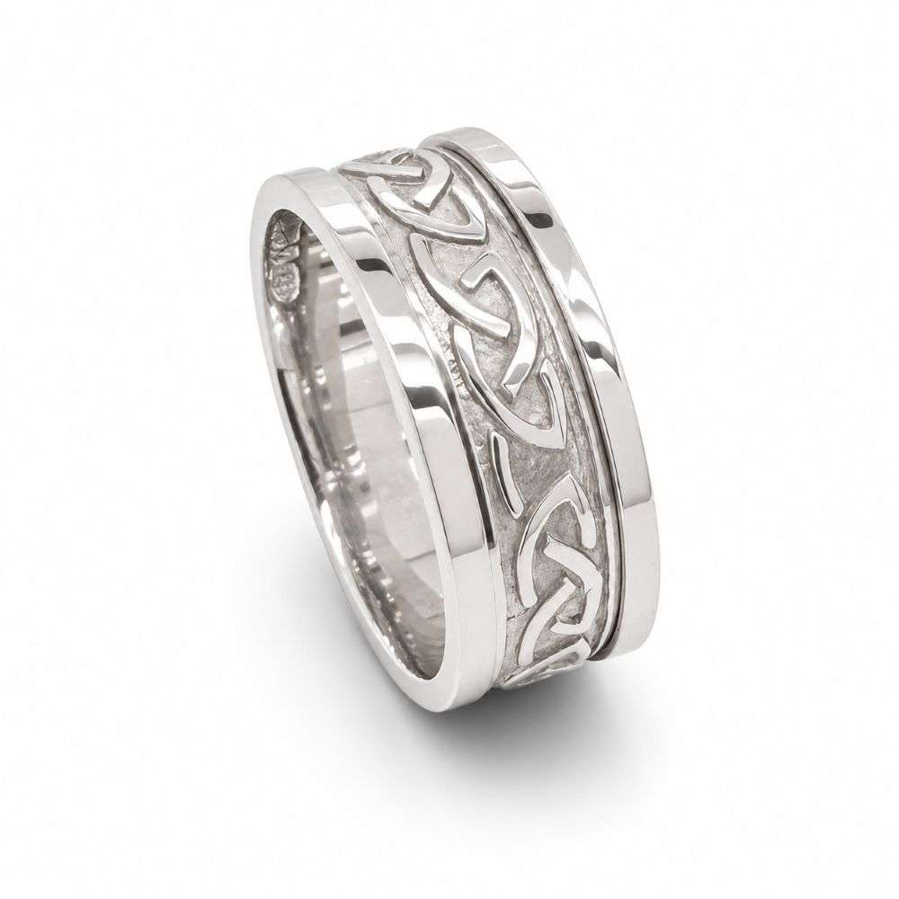 RSGD-031 Sterling silver trininty knot design centre wedding ring front image RSGD-031 Sterling silver trininty knot design centre wedding ring front image