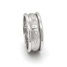 Sterling Silver 7.4mm Claddagh Centre Celtic Wedding Ring