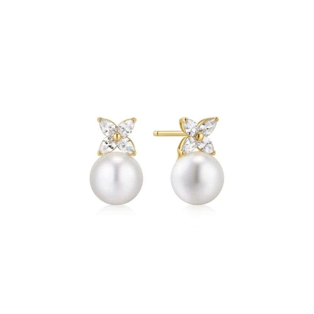 E075-06G Gold Shell Pearl & Lucky Clover Stud Earrings front image