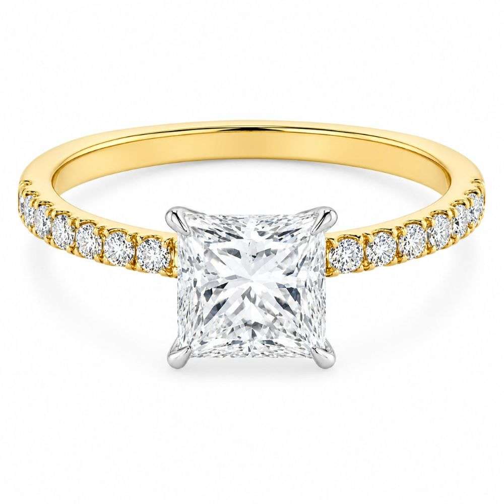 PSP01-Bliss-18ct-yellow-gold-1.50ct-princess-soliatire-diamond-shoulders-ring-close-up-image