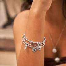 Chlobo Iconics Dainty Moon Hamsa Bracelet SBMCTN3374