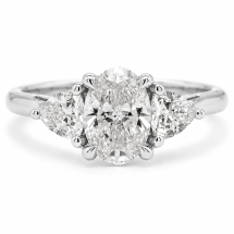 9ct Gold 2.00ct Lab Diamond Oval Trilliant 3 Stone Ring