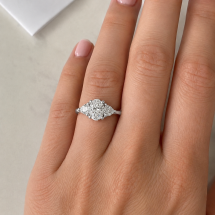 9ct Gold 2.00ct Lab Diamond Oval Trilliant 3 Stone Ring
