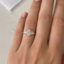 9ct Gold 2.00ct Lab Diamond Oval Trilliant 3 Stone Ring